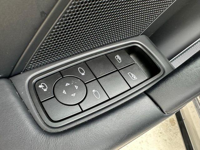 Photo of 2024 Gray Porsche 911