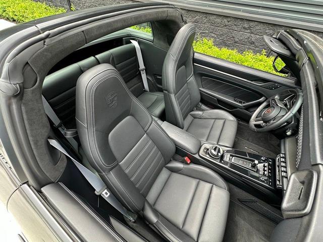 Photo of 2024 Gray Porsche 911