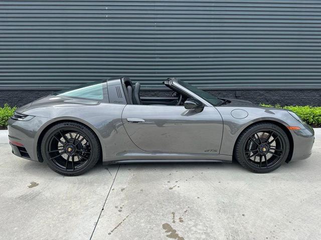 Photo of 2024 Gray Porsche 911
