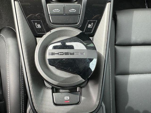 Photo of 2024 Gray Porsche 911