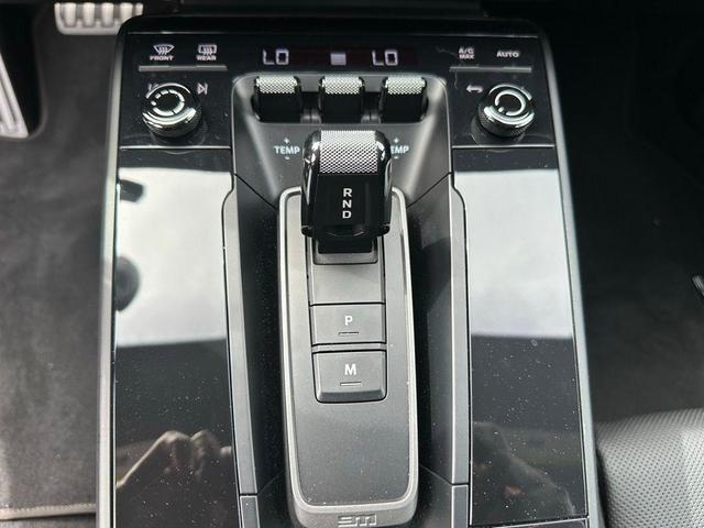 Photo of 2024 Gray Porsche 911