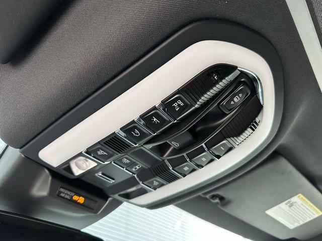 Photo of 2026 Chalk Porsche Macan