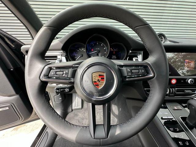 Photo of 2025 Black Porsche Macan