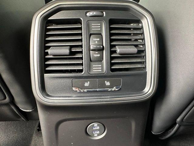 Photo of 2025 Black Porsche Macan