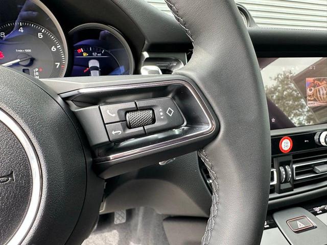 Photo of 2025 Black Porsche Macan