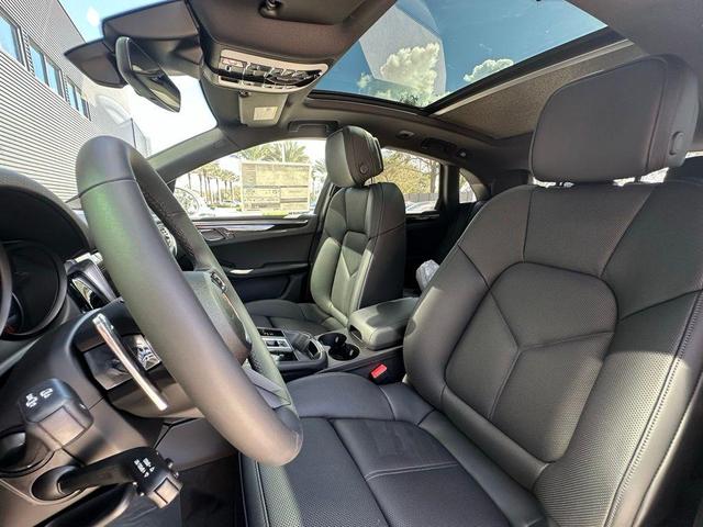Photo of 2025 Silver Metallic Porsche Macan