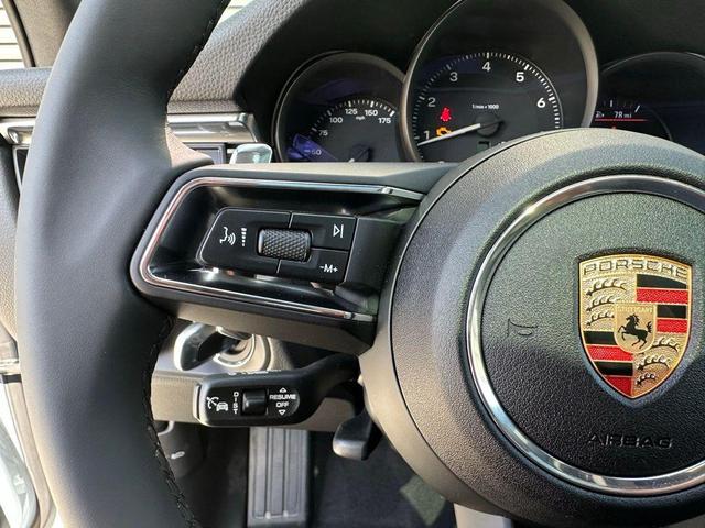 Photo of 2025 Silver Metallic Porsche Macan