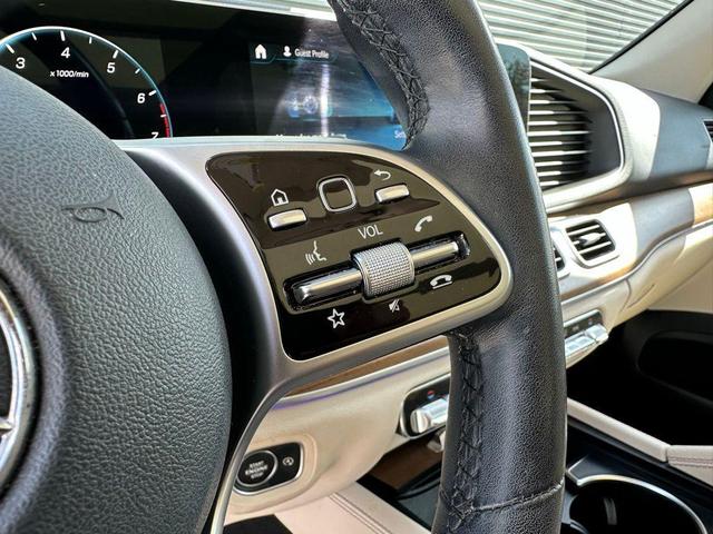 Photo of 2022 Silver Metallic Mercedes-Benz GLE 350