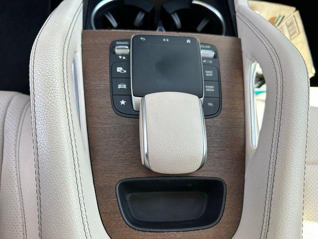 Photo of 2022 Silver Metallic Mercedes-Benz GLE 350