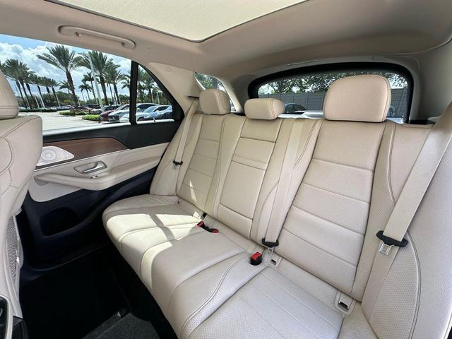 Photo of 2022 Silver Metallic Mercedes-Benz GLE 350