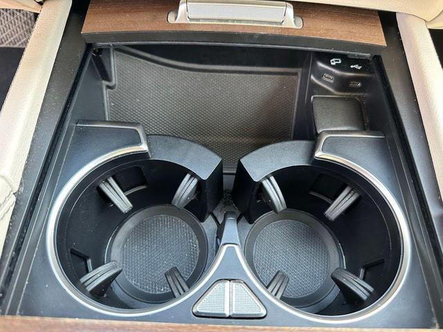 Photo of 2022 Silver Metallic Mercedes-Benz GLE 350
