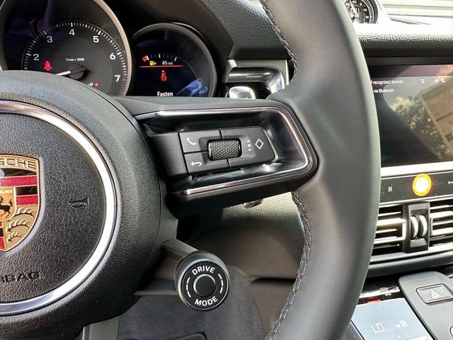Photo of 2025 Carmine Red Porsche Macan