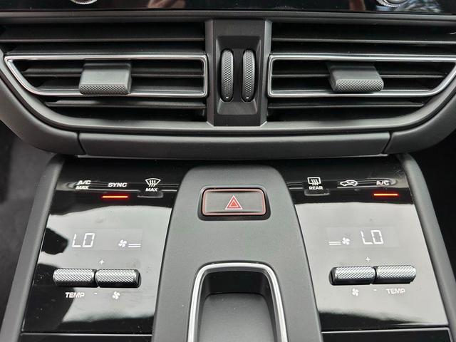 Photo of 2026 Chalk Porsche Macan
