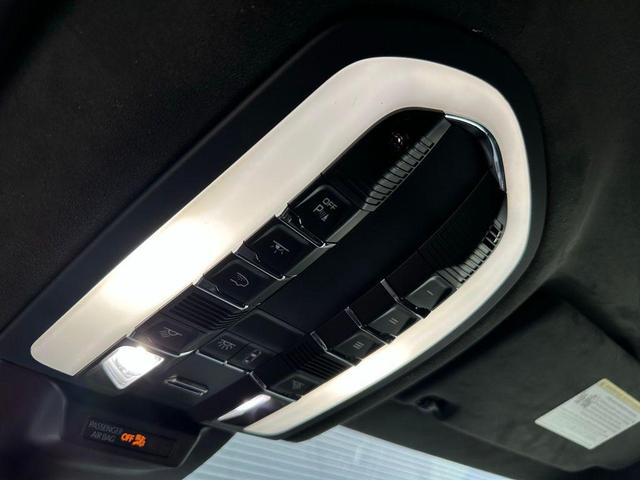 Photo of 2026 Chalk Porsche Macan