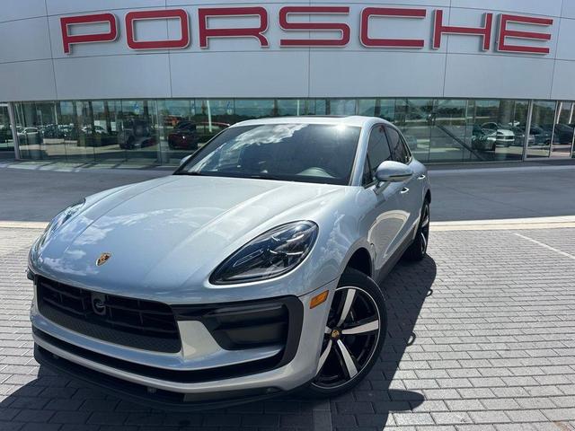 Photo of 2025 Silver Metallic Porsche Macan