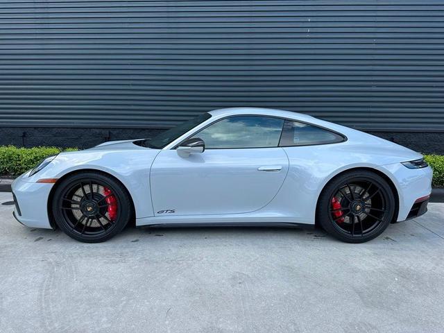 Photo of 2023 Silver Porsche 911