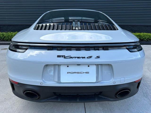 Photo of 2023 Silver Porsche 911