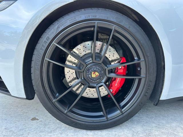 Photo of 2023 Silver Porsche 911