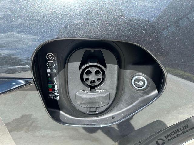 Photo of 2025 Gray Porsche Taycan