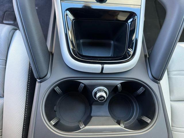 Photo of 2025 Blue Metallic Porsche Cayenne