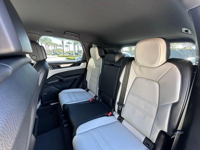 Photo of 2025 Blue Metallic Porsche Cayenne