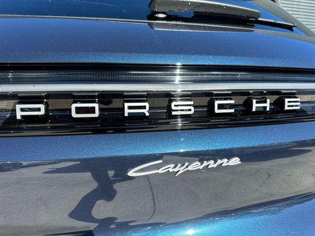 Photo of 2025 Blue Metallic Porsche Cayenne