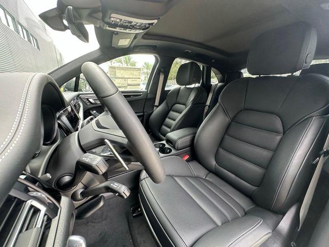 Photo of 2025 Silver Metallic Porsche Macan
