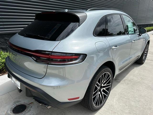 Photo of 2025 Silver Metallic Porsche Macan