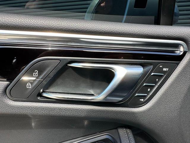 Photo of 2022  Porsche Macan