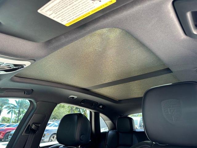 Photo of 2022  Porsche Macan