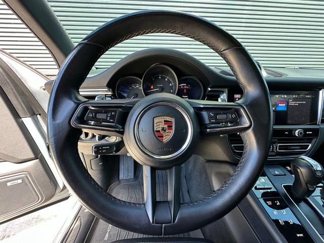 Photo of 2022  Porsche Macan