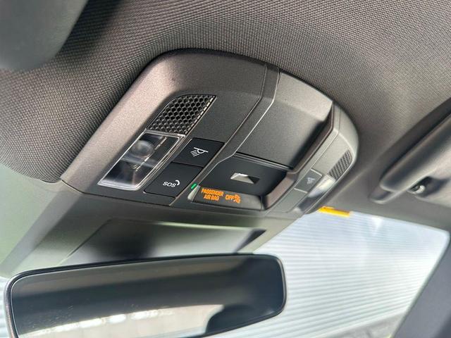 Photo of 2024 Silver Porsche 911