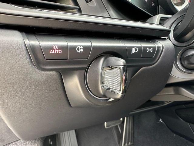 Photo of 2024 Silver Porsche 911