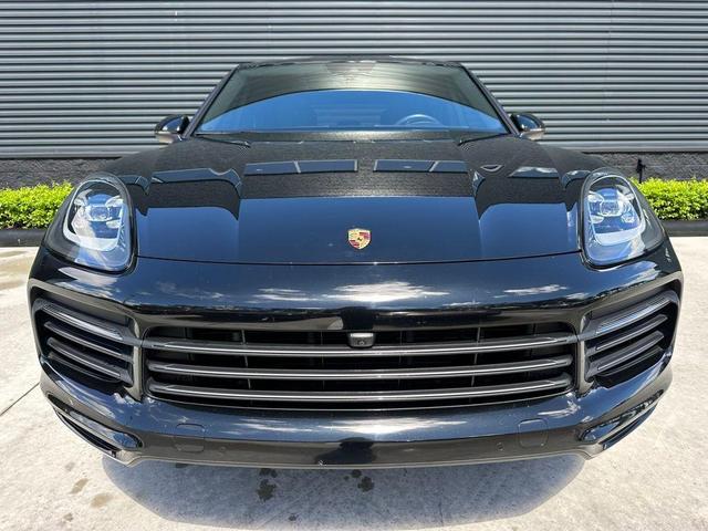 Photo of 2023 Black Porsche Cayenne