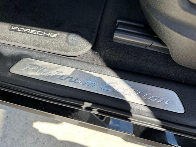 Photo of 2023 Black Porsche Cayenne