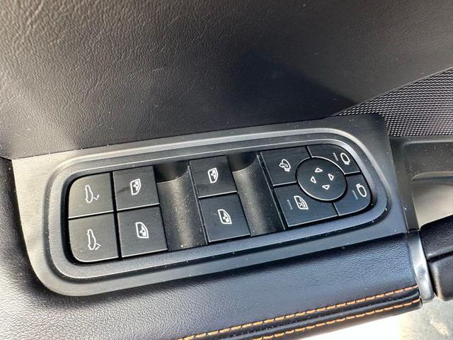 Photo of 2023 Black Porsche Cayenne