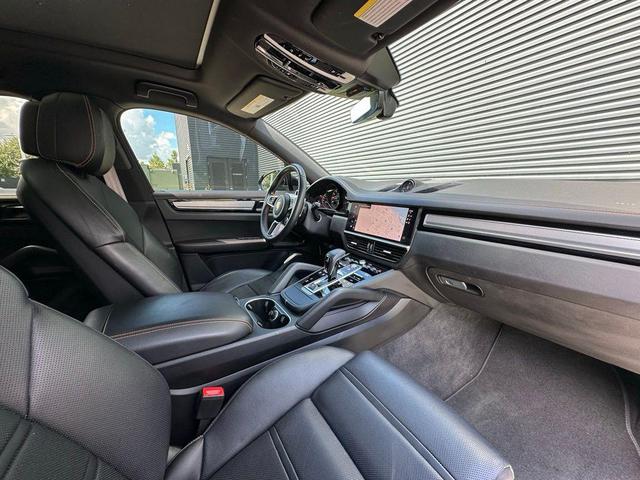 Photo of 2023 Black Porsche Cayenne