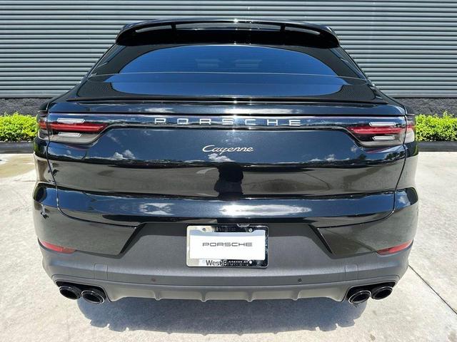 Photo of 2023 Black Porsche Cayenne