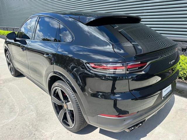 Photo of 2023 Black Porsche Cayenne