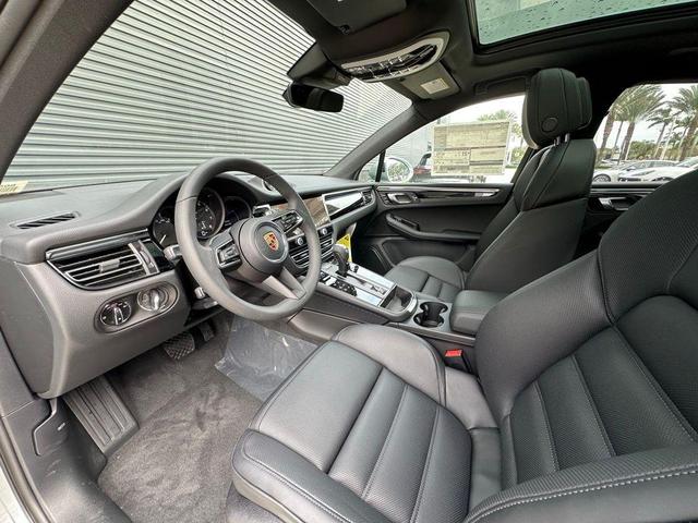 Photo of 2025 Silver Metallic Porsche Macan