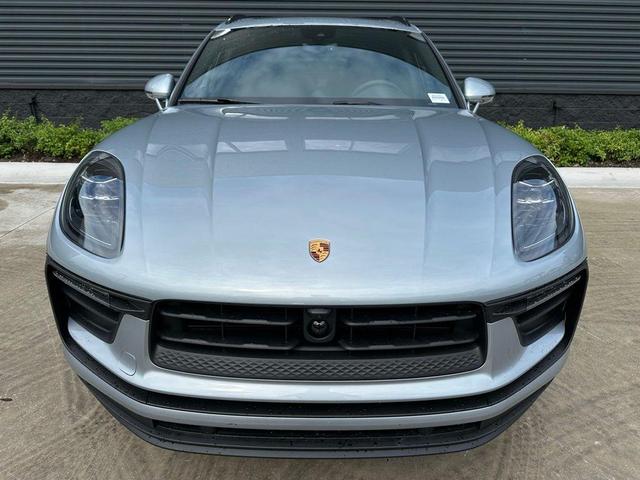 Photo of 2025 Silver Metallic Porsche Macan