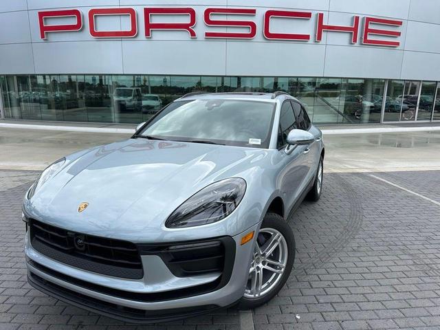Photo of 2025 Silver Metallic Porsche Macan