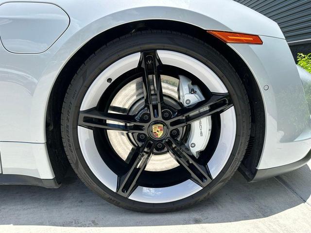 Photo of 2024 Gray Metallic Porsche Taycan
