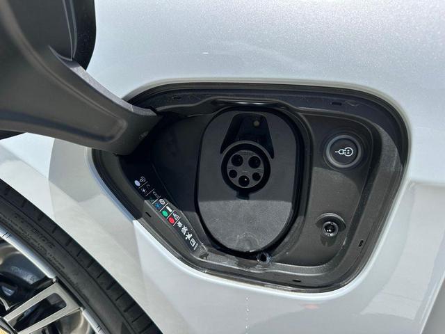 Photo of 2024 Gray Metallic Porsche Taycan