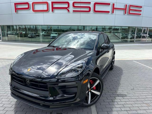 Photo of 2025 Jet Black Metallic Porsche Macan