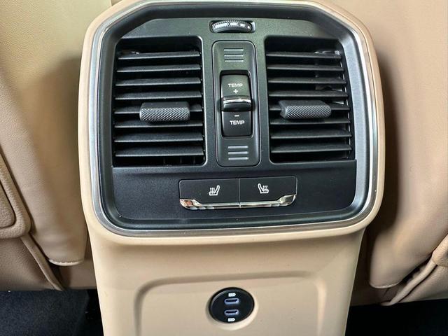 Photo of 2025 Jet Black Metallic Porsche Macan