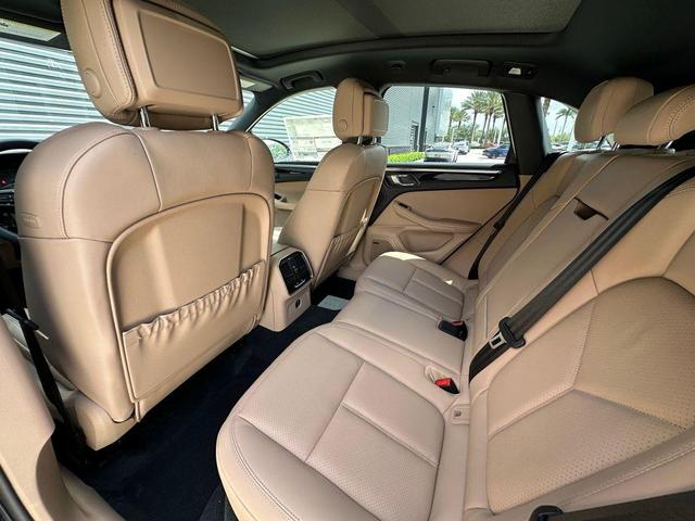 Photo of 2025 Jet Black Metallic Porsche Macan