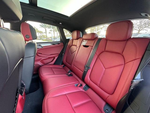 Photo of 2025 Blue Metallic Porsche Macan