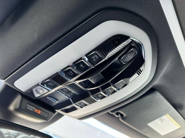 Photo of 2023 Black Porsche Macan