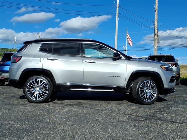 Photo of 2024 Silver Jeep Compass